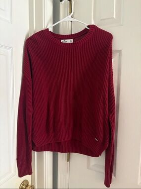 Hollister Ribbed Crewneck Sweater in Wine Red